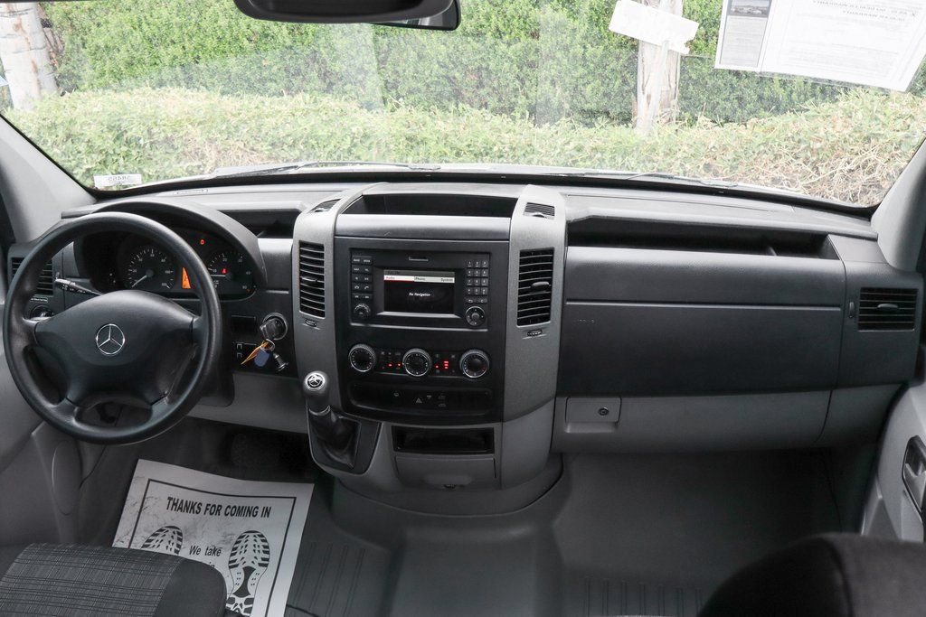 Used 2016 Mercedes-Benz Sprinter 2500 image 25