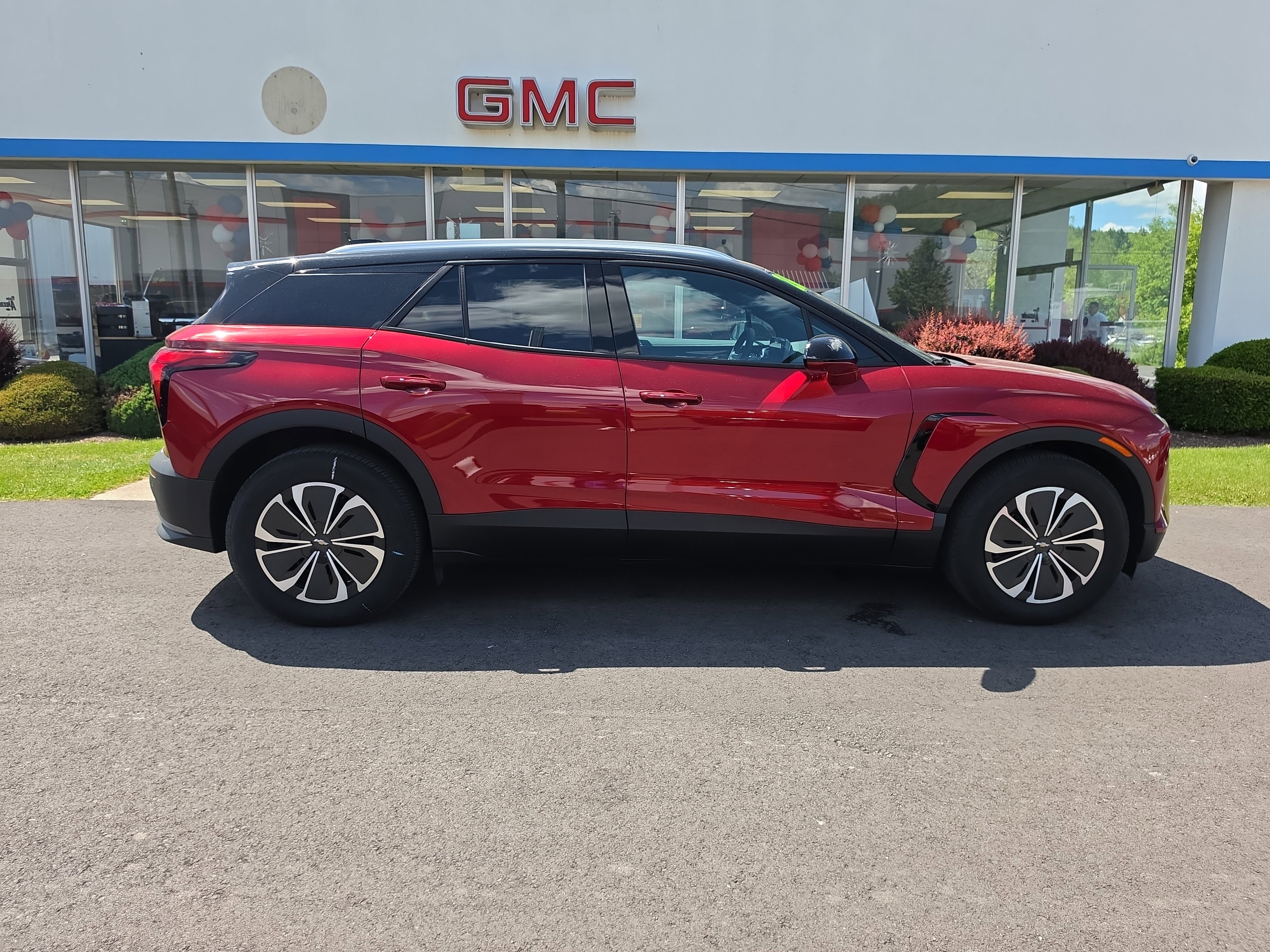 New 2025 Chevrolet Blazer EV LT AWD/4WD video 2