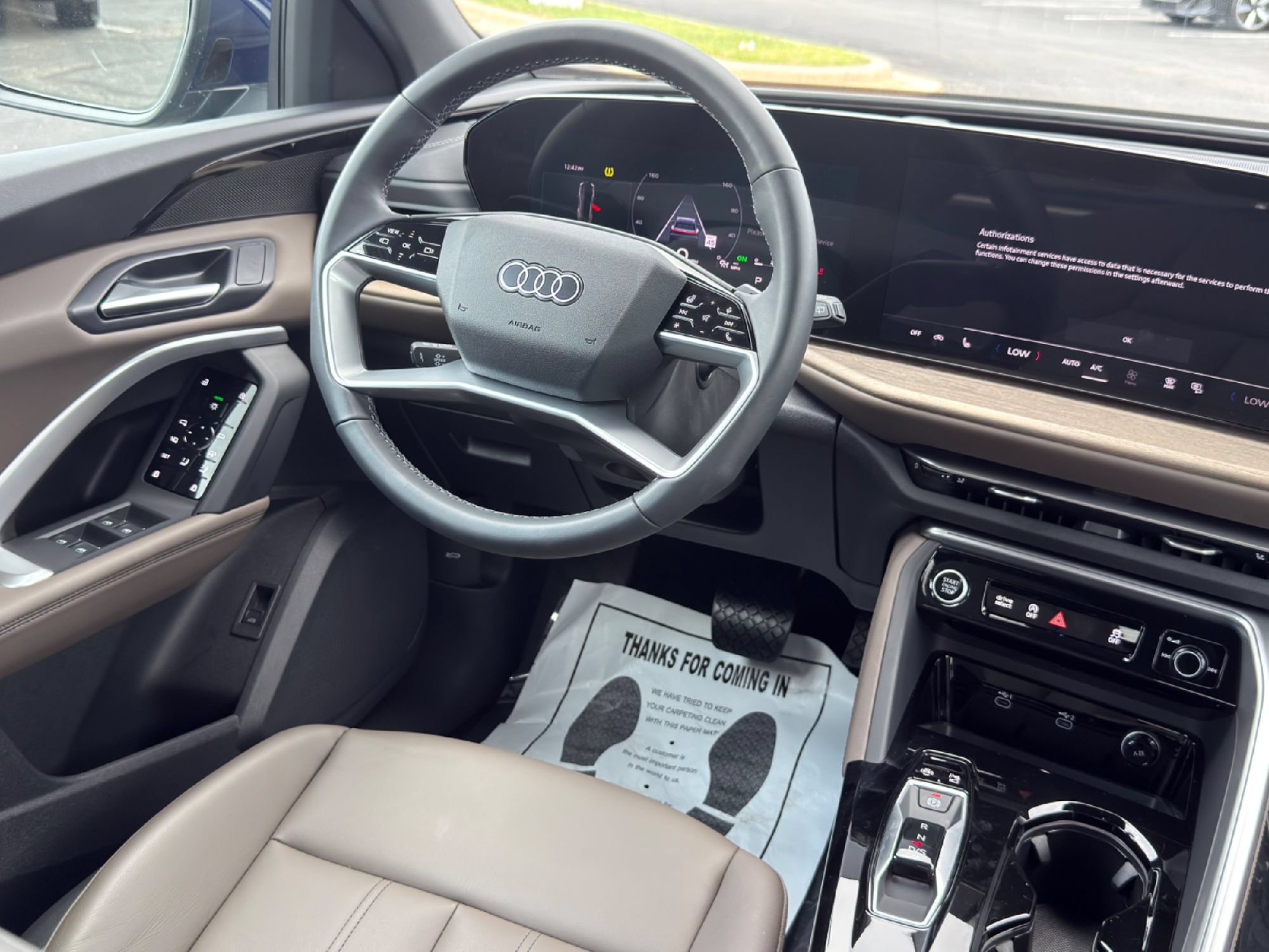 Certified 2025 Audi Q5 Premium w/ Convenience Package AWD/4WD image 23