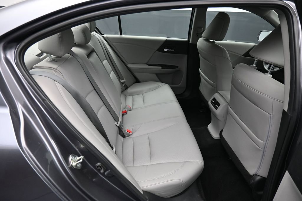 Certified 2017 Honda Accord EX-L image 24