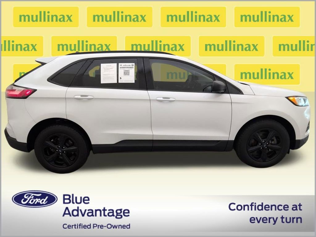 Certified 2021 Ford Edge SE image 2