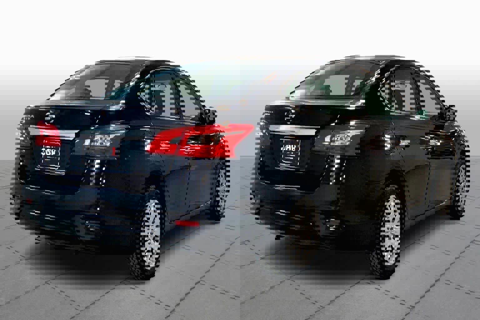 Used 2017 Nissan Sentra S image 13