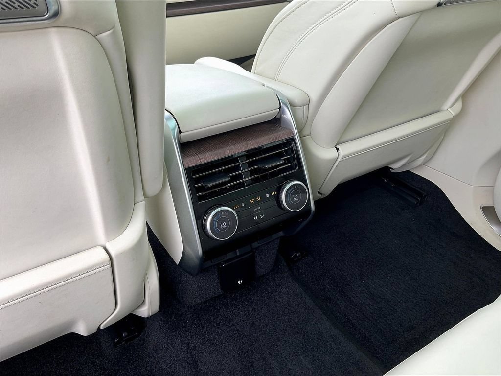 Used 2023 Land Rover Range Rover Long Wheelbase Autobiography AWD/4WD image 10