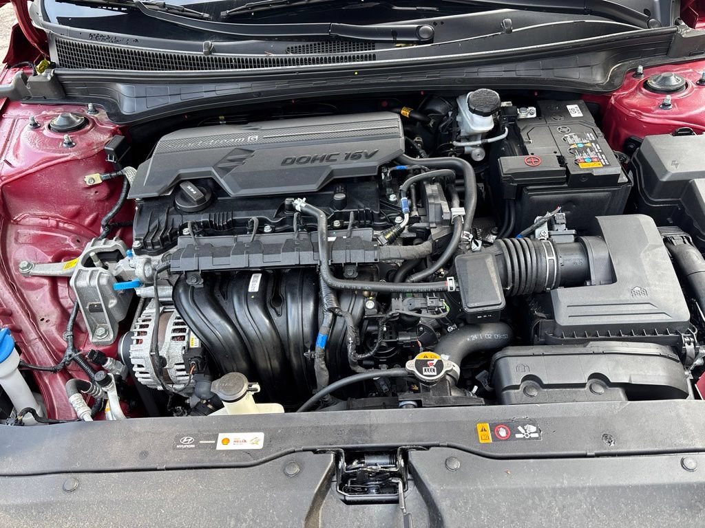 Used 2025 Hyundai Elantra Sport w/ Cargo Package FWD image 12