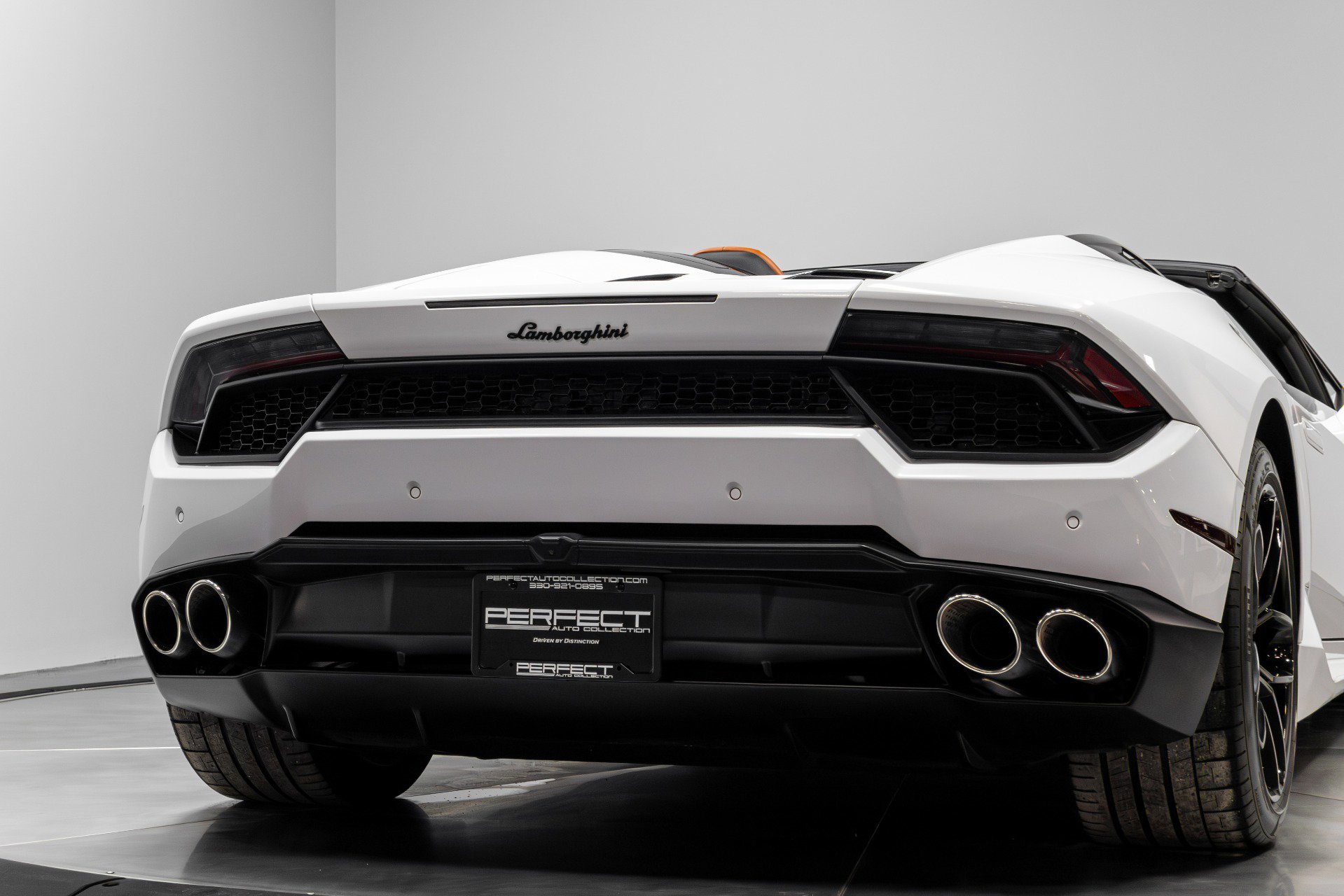Used 2019 Lamborghini Huracan LP 580-2 image 73
