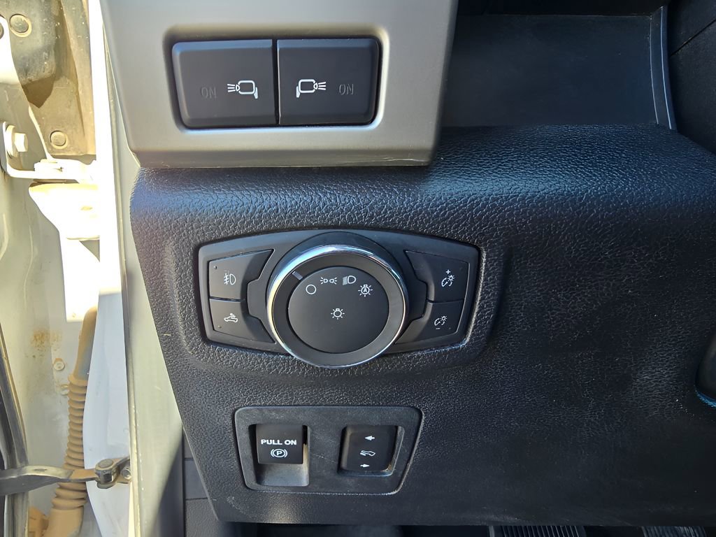 Used 2019 Ford F150 Lariat image 18