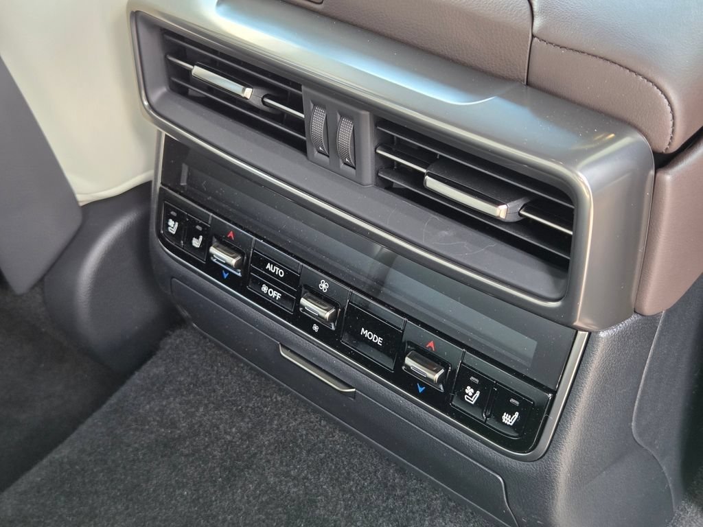 New 2026 Lexus LX 700h Luxury AWD/4WD image 43