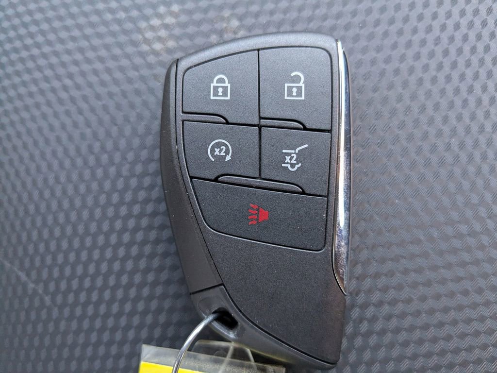 Used 2025 Chevrolet Equinox RS w/ Convenience Package III image 32