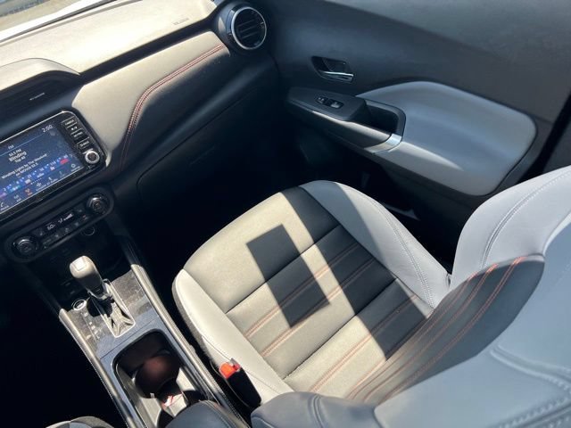 Used 2023 Nissan Kicks SR w/ SR Premium Package FWD image 12