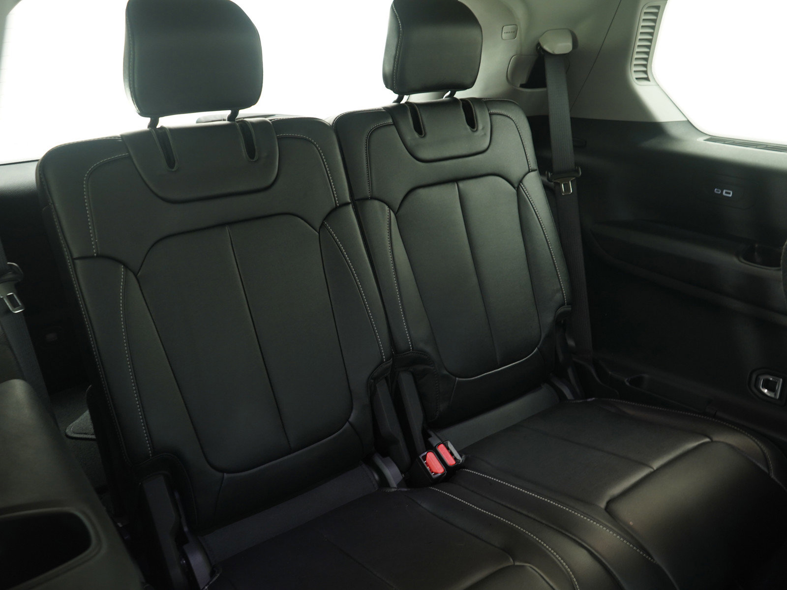 Used 2022 Jeep Grand Cherokee L Limited w/ Trailer Tow Group (B) image 16