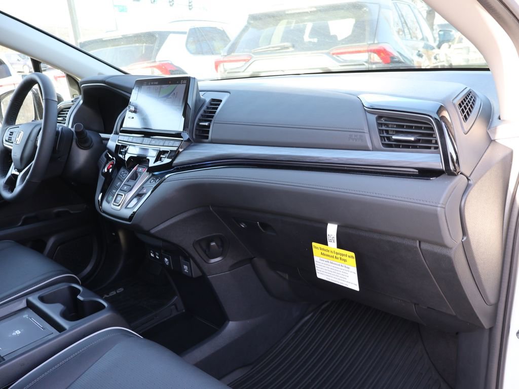 Certified 2026 Honda Odyssey Elite image 9