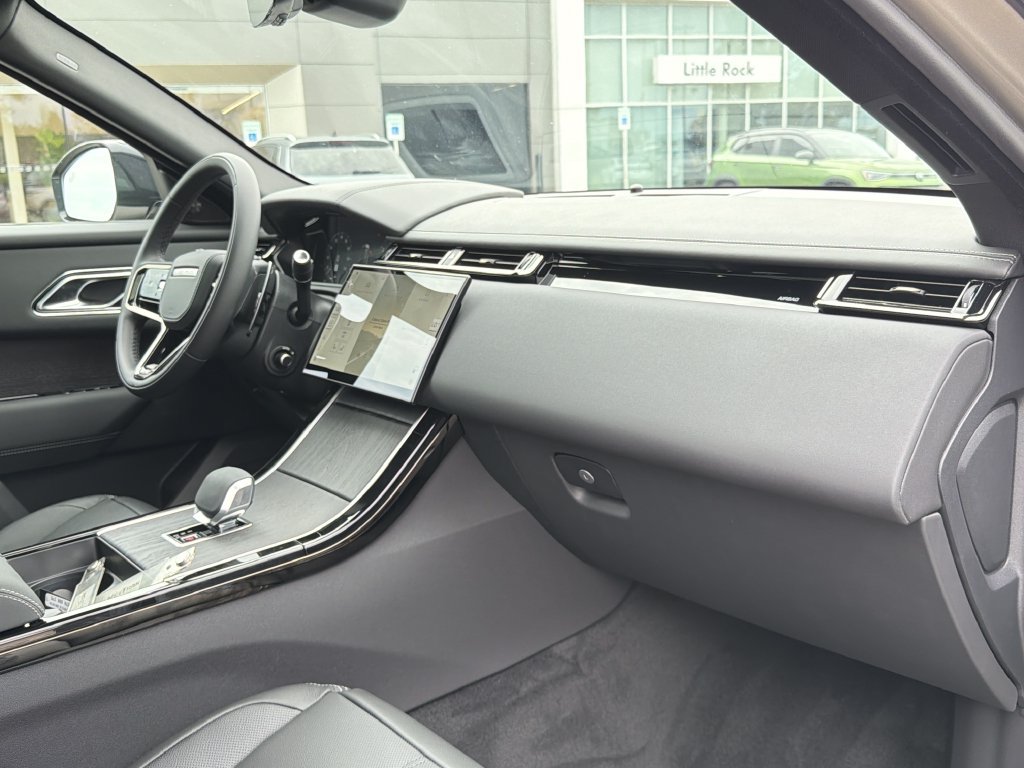 New 2026 Land Rover Range Rover Velar Belgravia AWD/4WD image 17