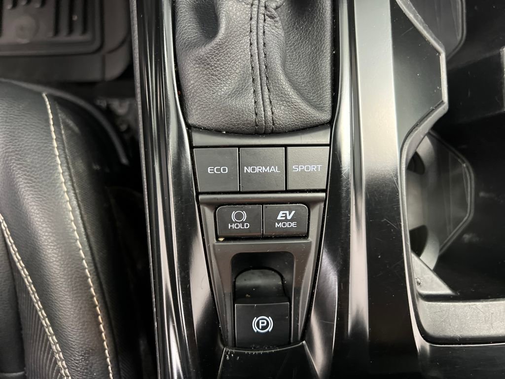 Used 2025 Toyota Camry SE FWD image 41