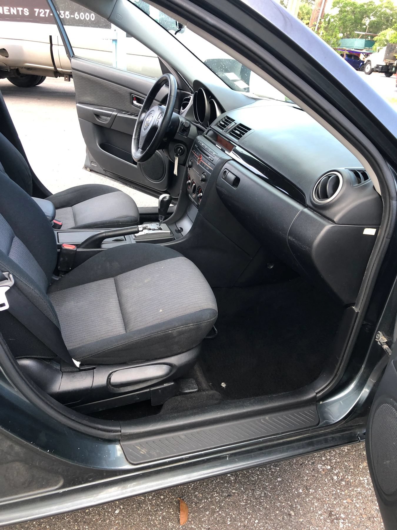Used 2009 MAZDA MAZDA3 i Touring Value FWD image 16
