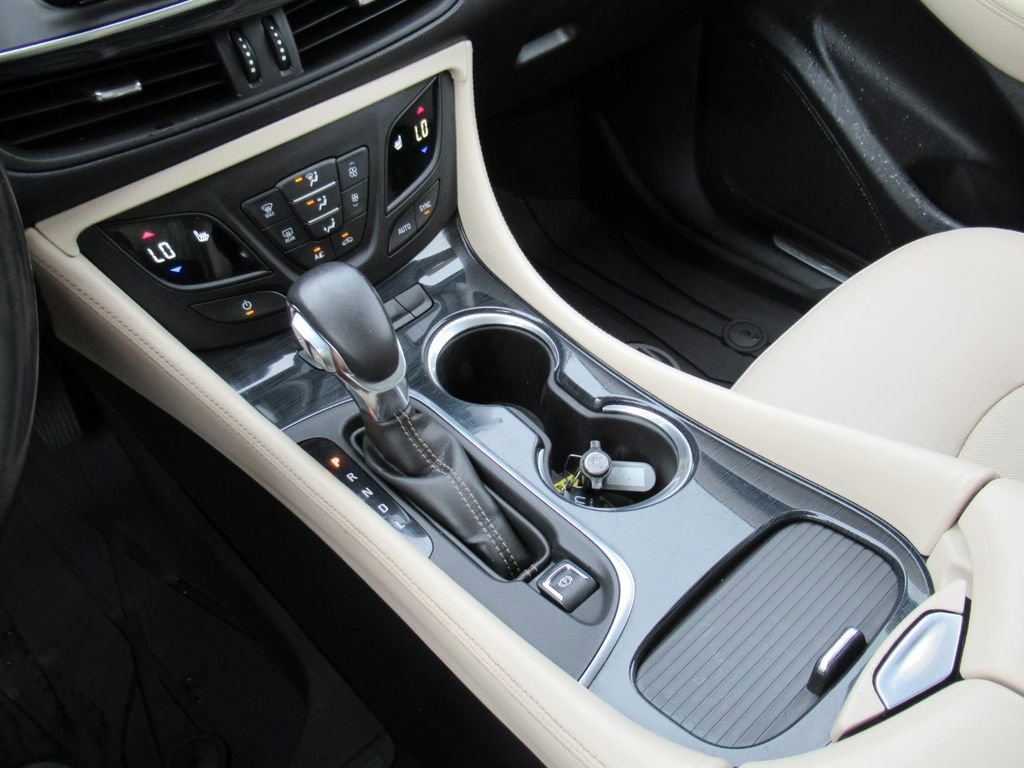 Used 2018 Buick Envision Essence FWD image 26