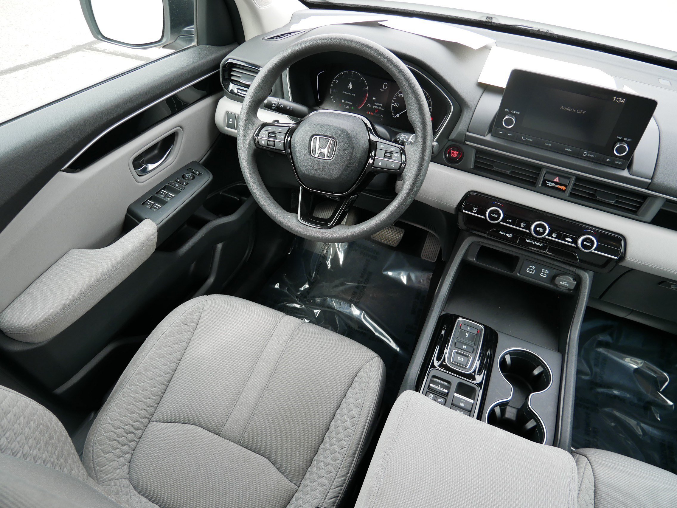 Certified 2023 Honda Pilot LX image 9
