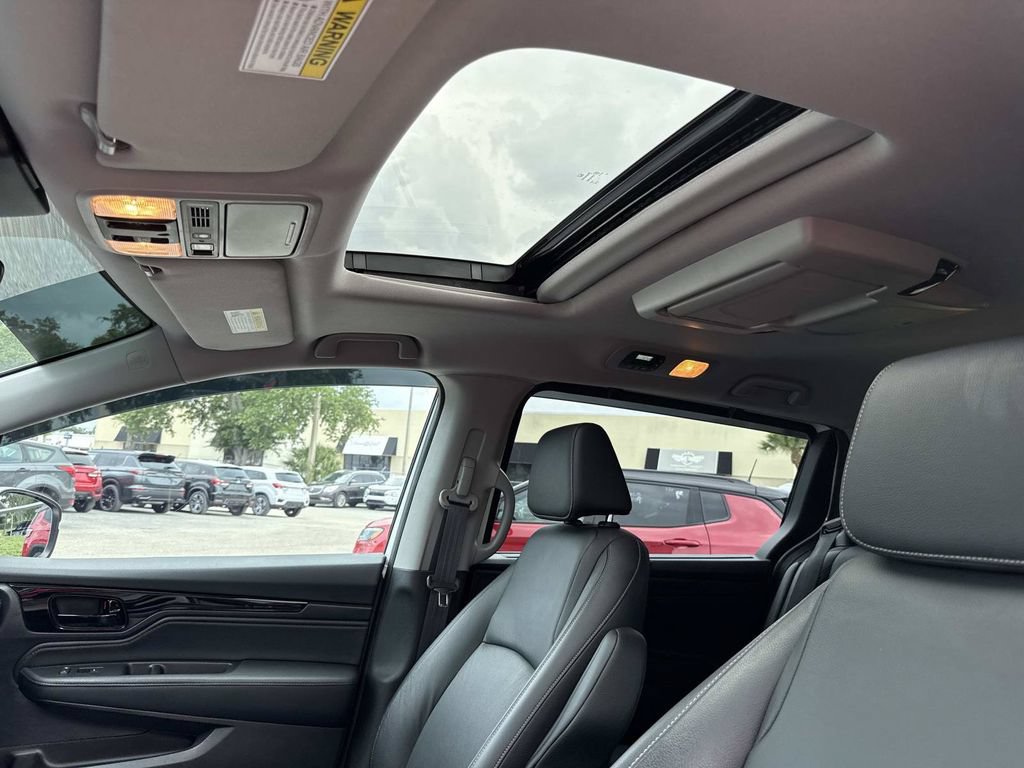 Used 2023 Honda Odyssey Touring image 27
