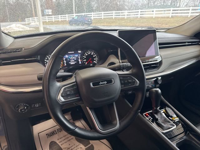 Used 2022 Jeep Compass Limited image 16