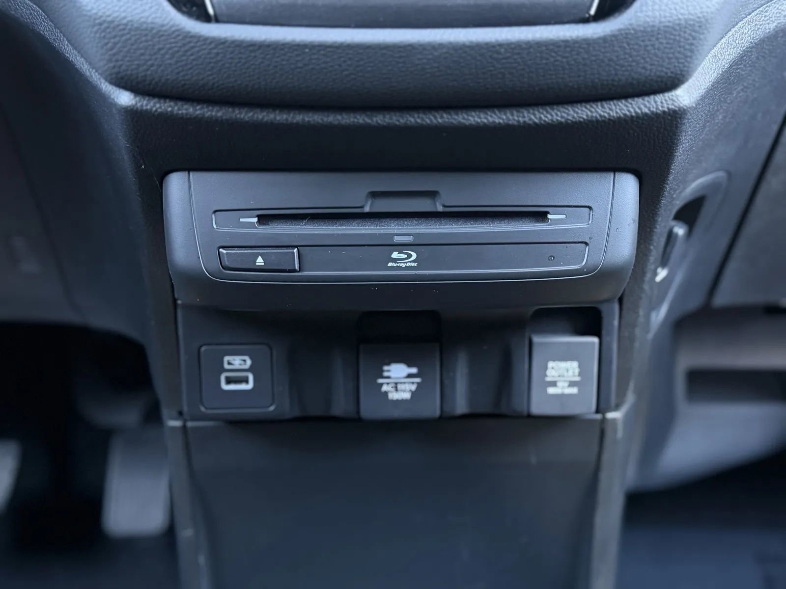 Used 2024 Honda Odyssey Elite image 38