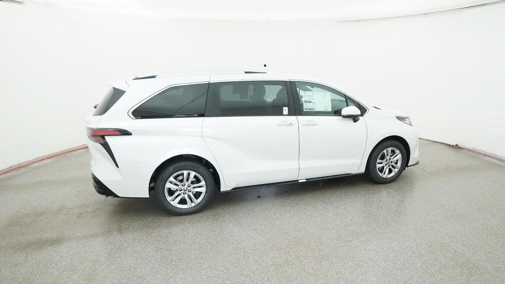 New 2026 Toyota Sienna Limited FWD image 16