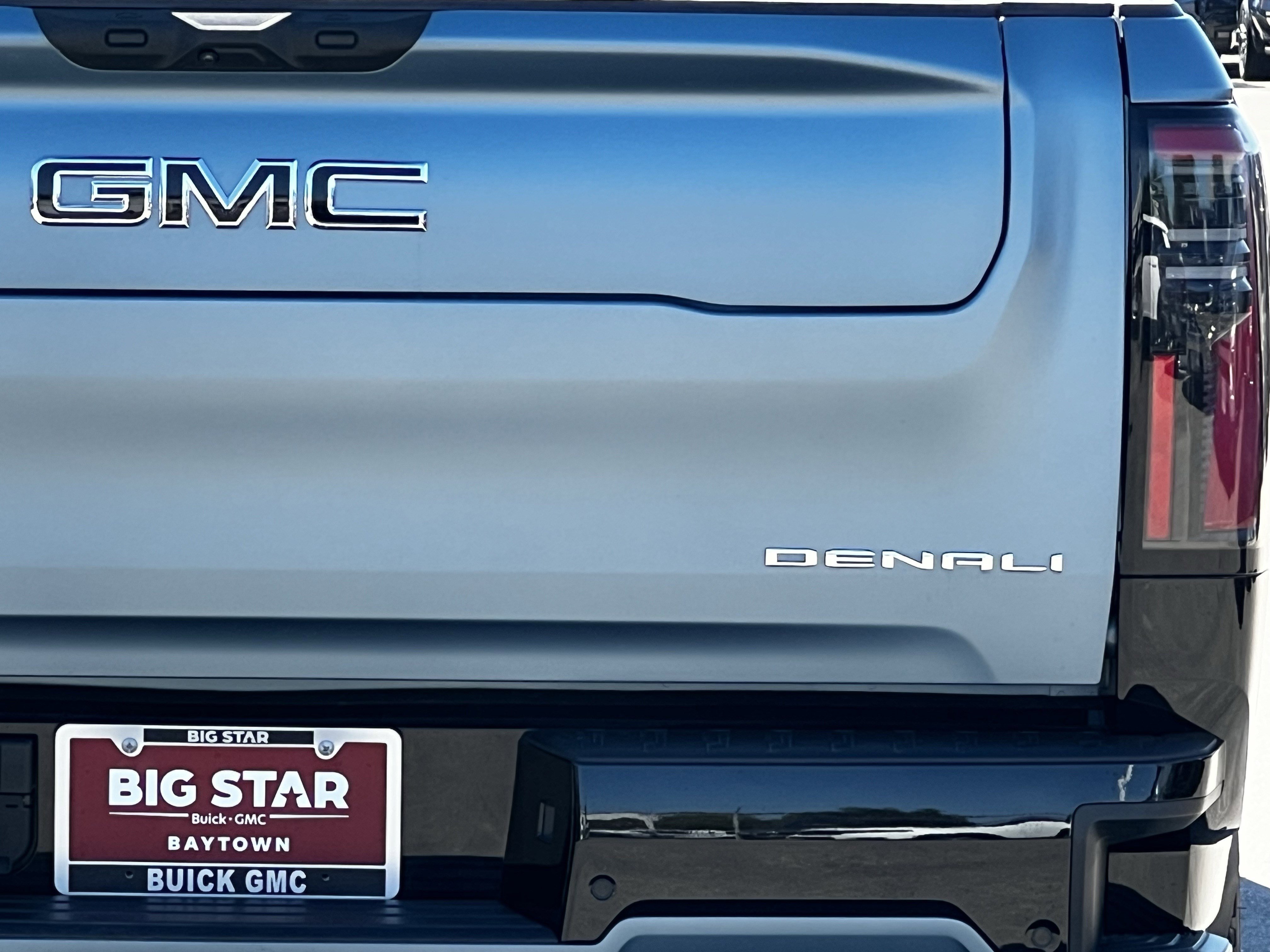 New 2025 GMC Sierra EV Denali image 5