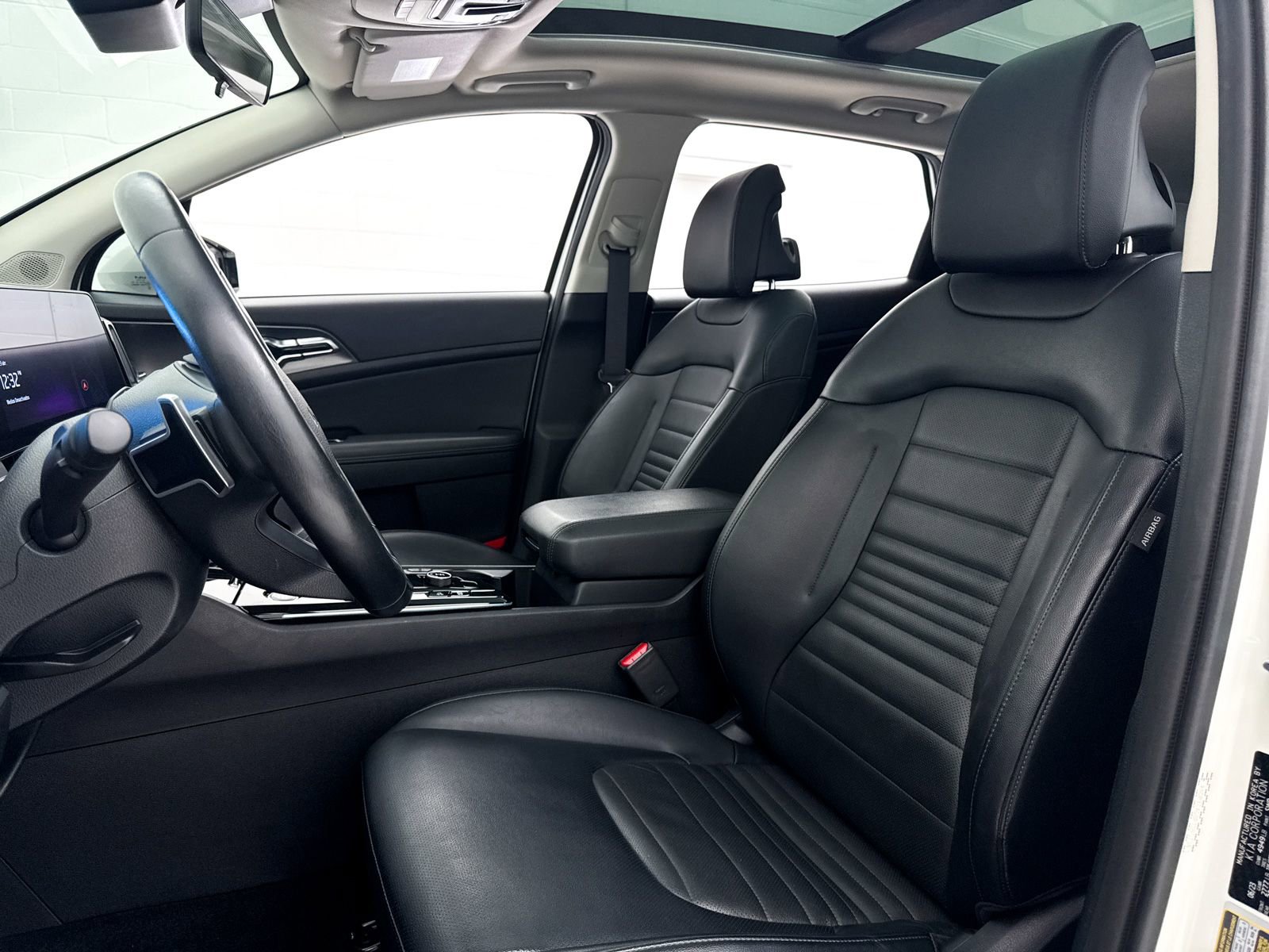 Certified 2023 Kia Sportage SX Prestige AWD/4WD image 22