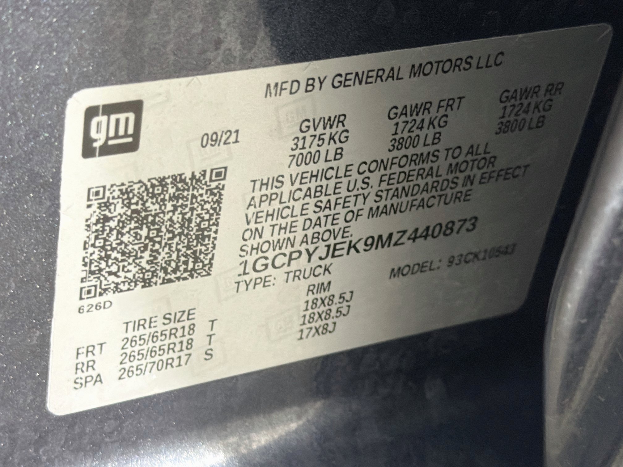 Used 2021 Chevrolet Silverado 1500 LT AWD/4WD image 12