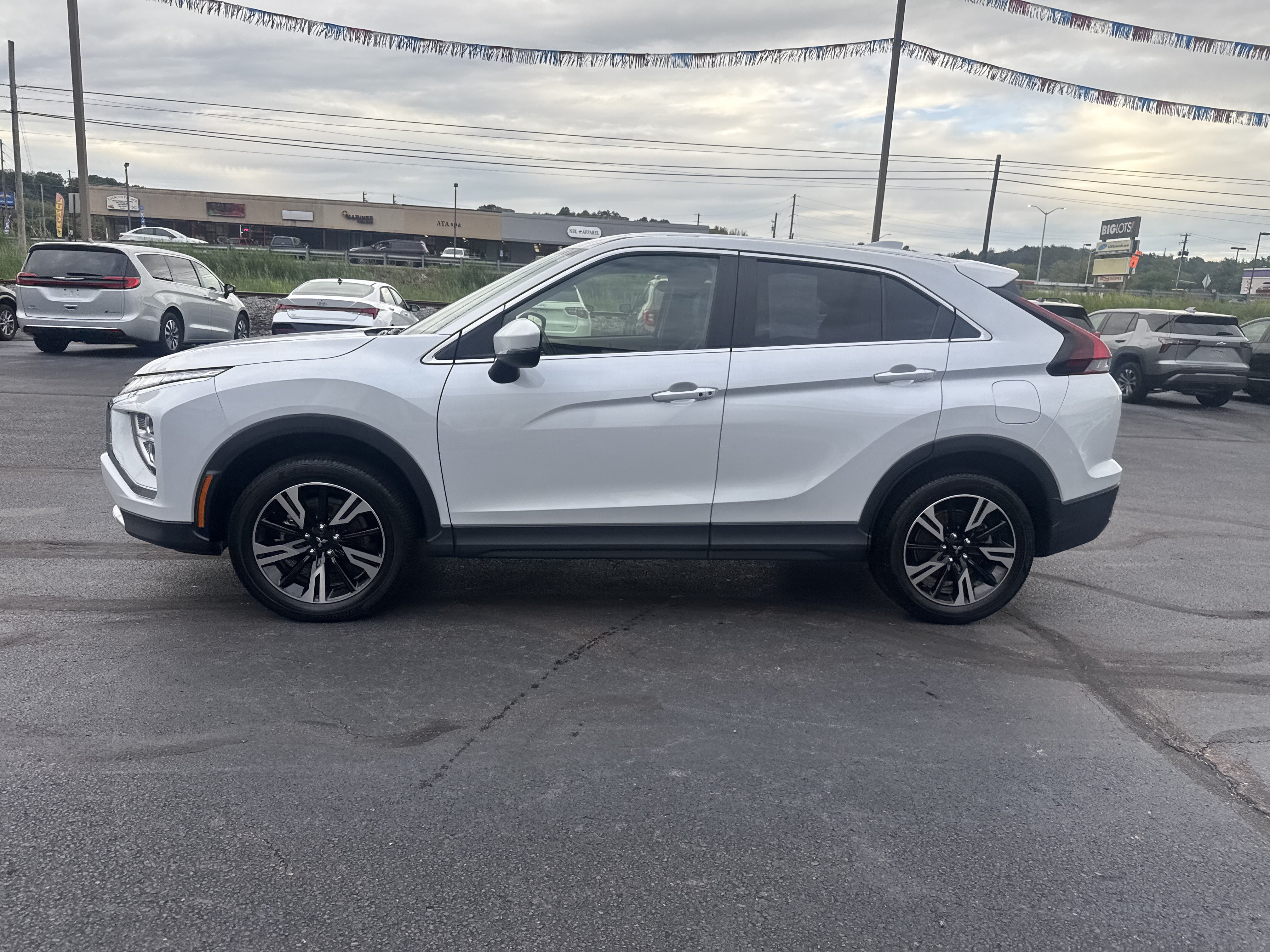 Used 2025 Mitsubishi Eclipse Cross SE AWD/4WD image 7