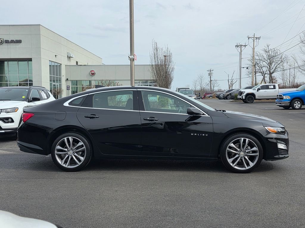 Used 2025 Chevrolet Malibu LT image 4