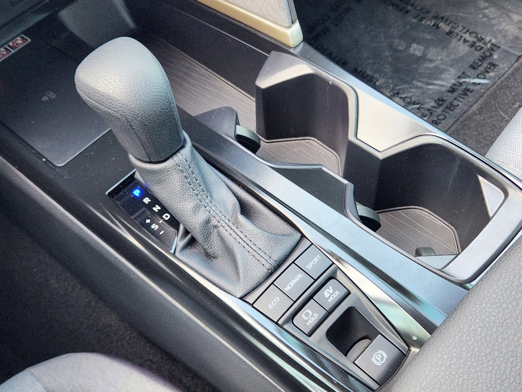 Used 2026 Toyota Camry LE w/ Convenience Package image 19