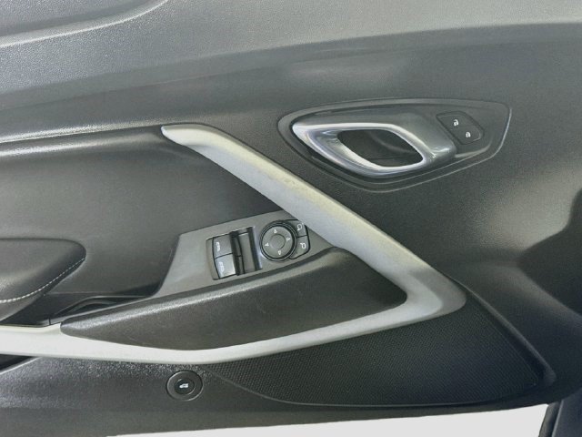 Used 2020 Chevrolet Camaro LT RWD image 23
