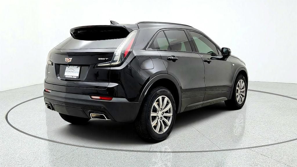 Used 2023 Cadillac XT4 Sport w/ Sun And Sound Package AWD/4WD image 5
