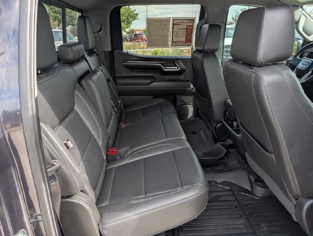 Used 2024 GMC Sierra 1500 SLT AWD/4WD image 30