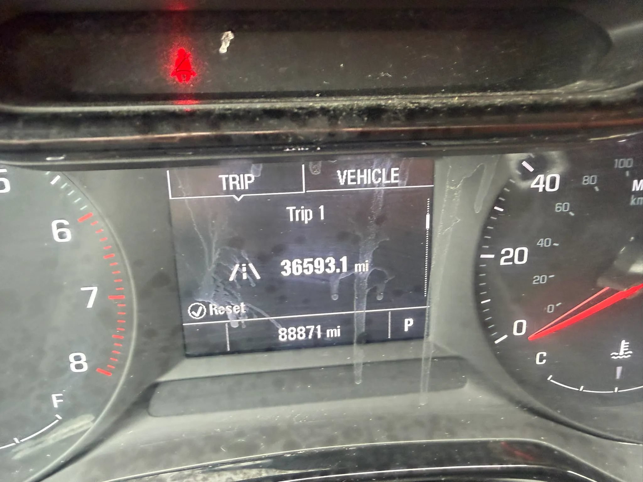 Used 2024 Chevrolet Trax LS w/ LS Convenience Package FWD image 11