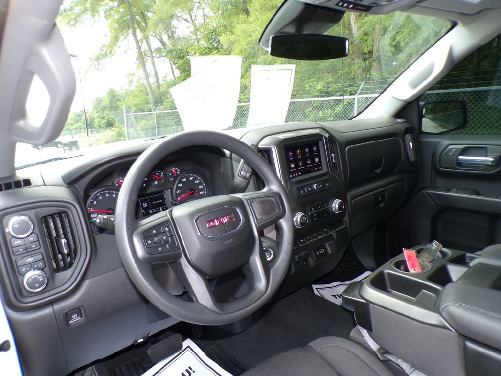 Used 2024 GMC Sierra 1500 Pro w/ Pro Value Package AWD/4WD image 11