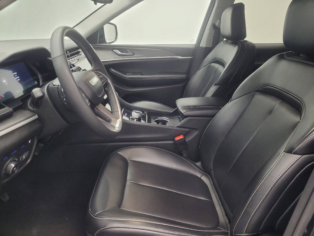 Used 2023 Jeep Grand Cherokee 4WD 4xe image 17
