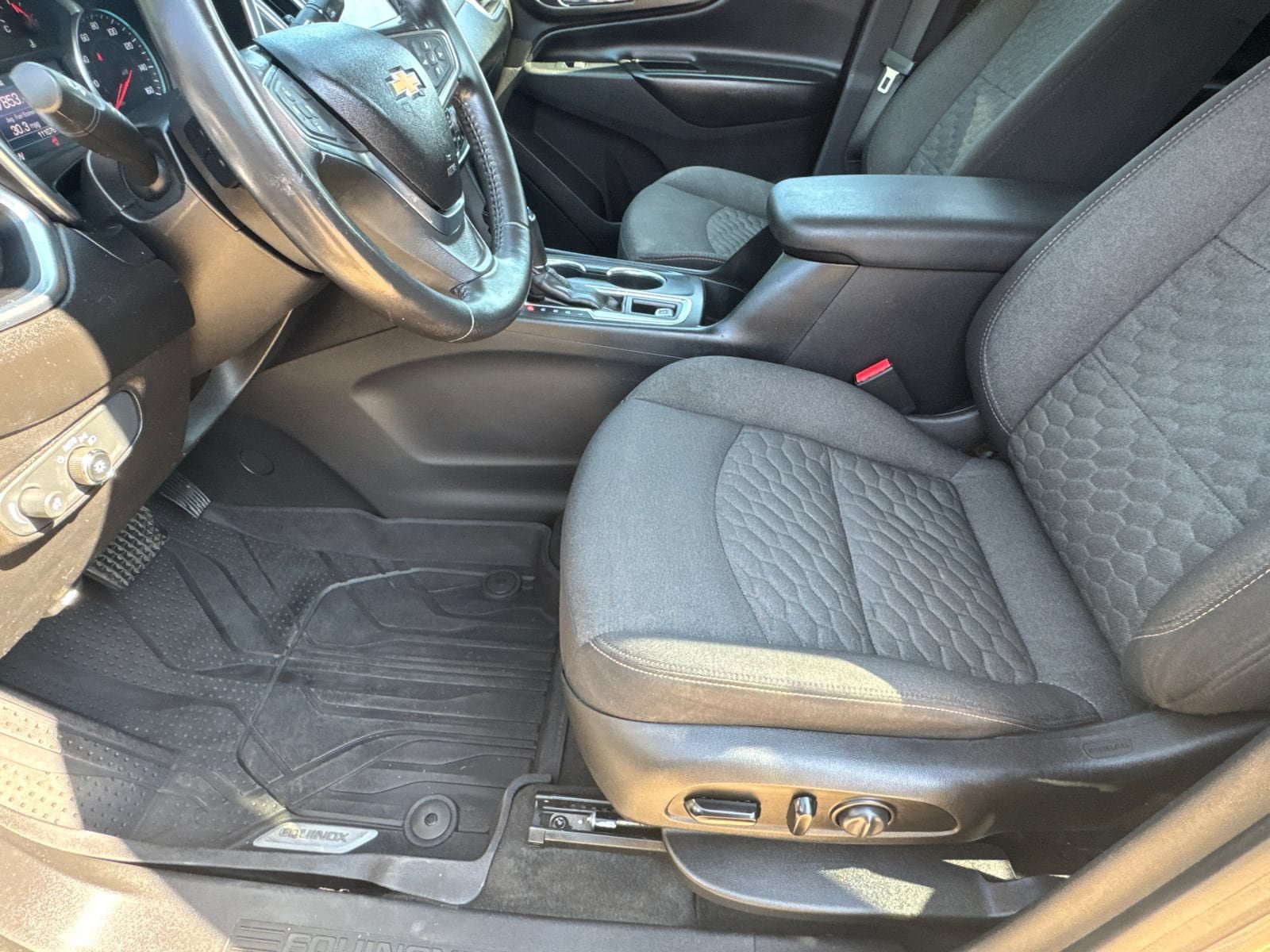 Used 2019 Chevrolet Equinox LT FWD image 9