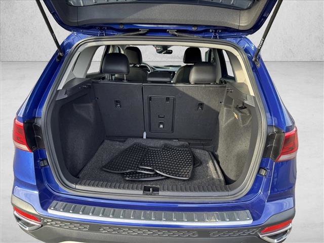Used 2022 Volkswagen Taos SE FWD image 8