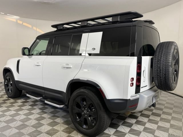 Used 2021 Land Rover Defender 110 S AWD/4WD image 4