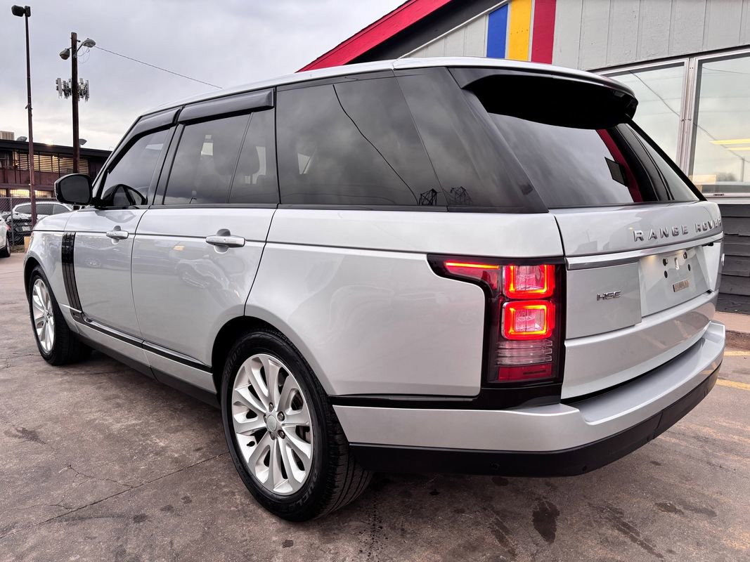 Used 2017 Land Rover Range Rover HSE image 9