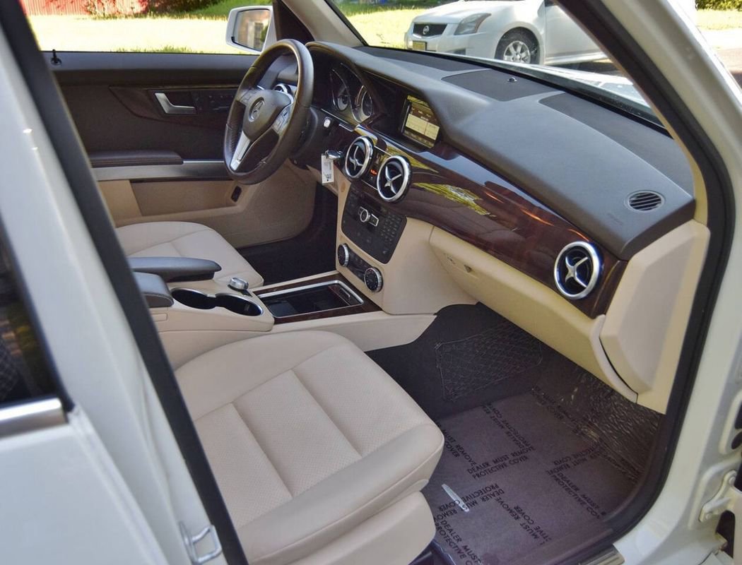 Used 2014 Mercedes-Benz GLK 350 4MATIC w/ Premium 1 Package image 28