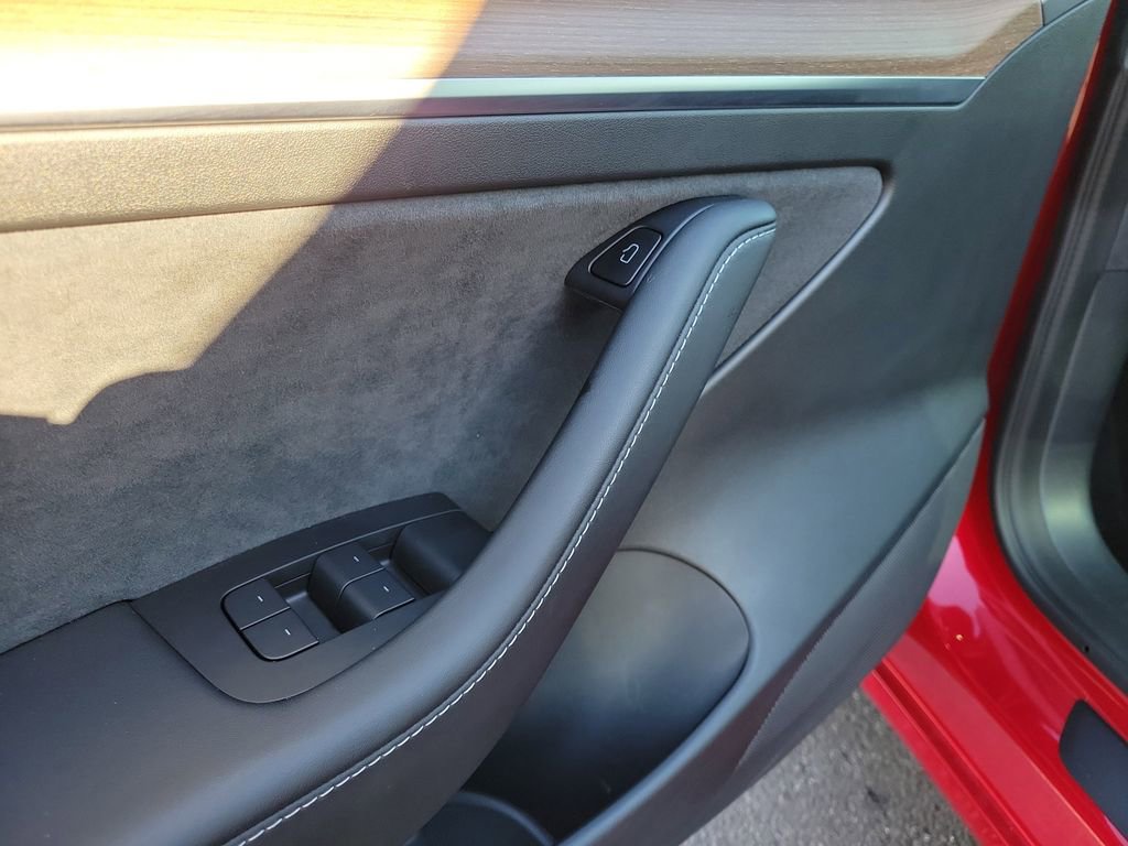 Used 2022 Tesla Model 3 Performance image 21
