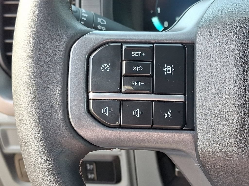 Used 2025 Ford F150 XLT w/ Equipment Group 301A Standard AWD/4WD image 17