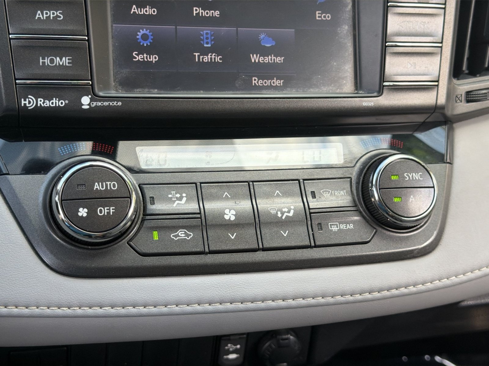 Used 2015 Toyota RAV4 XLE AWD/4WD image 22