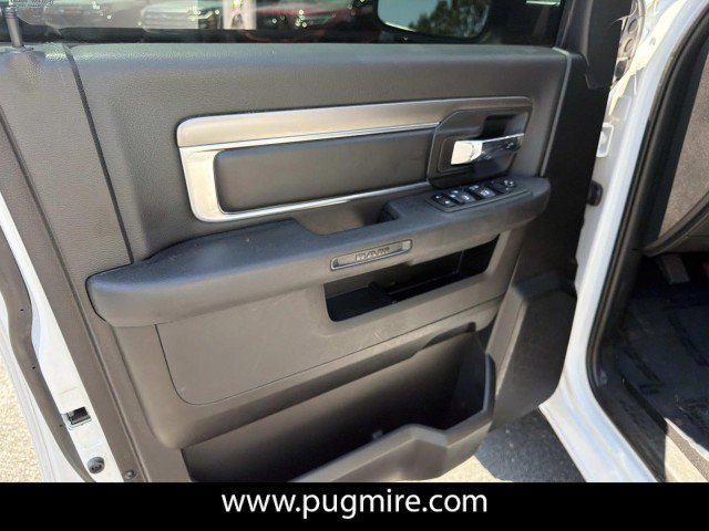 Used 2024 RAM 1500 Classic Warlock RWD image 10