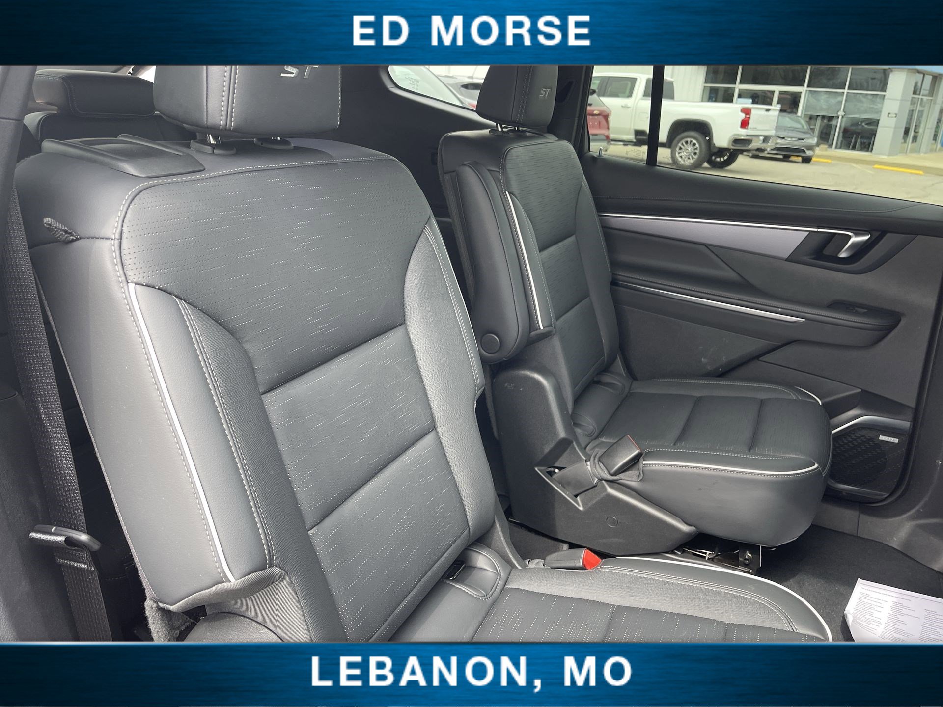 Used 2025 Buick Enclave Sport Touring image 25