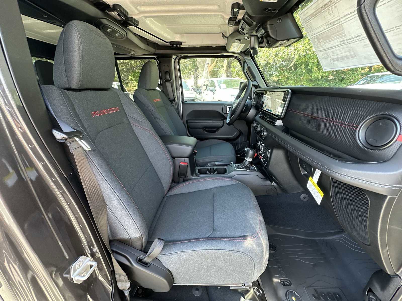 New 2025 Jeep Gladiator Rubicon w/ Convenience Group image 25