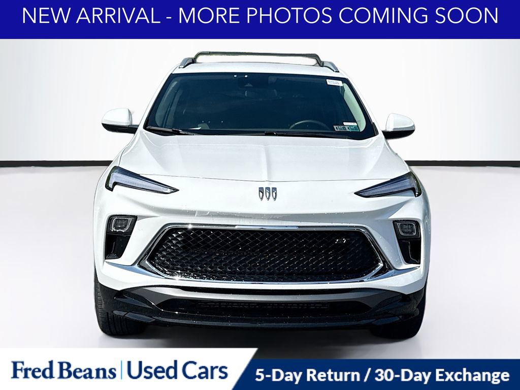 Used 2025 Buick Encore GX Sport Touring w/ Comfort Package AWD/4WD image 2