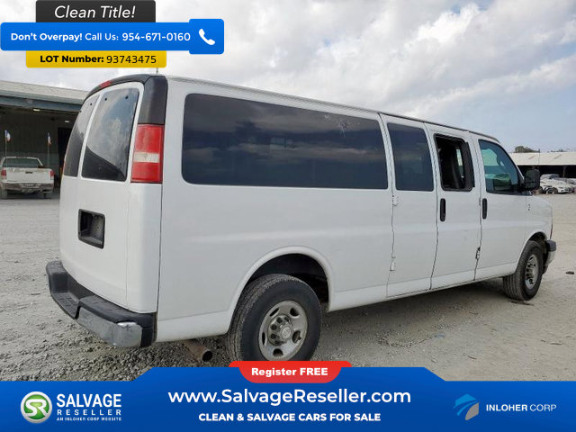 Used 2017 Chevrolet Express 3500 LT w/ LT Preferred Equipment Group image 4
