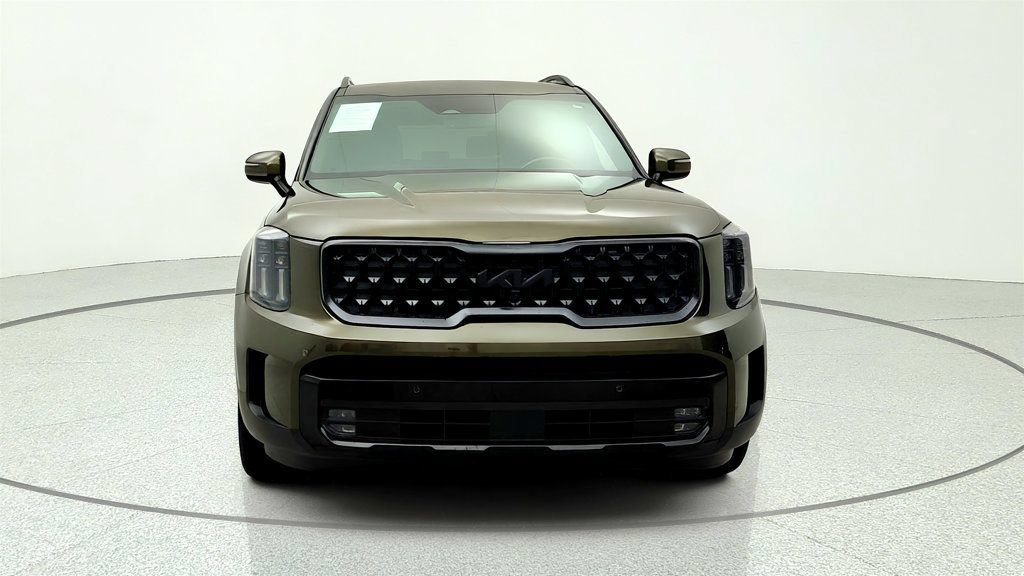 Used 2025 Kia Telluride SX X-Line AWD/4WD image 2